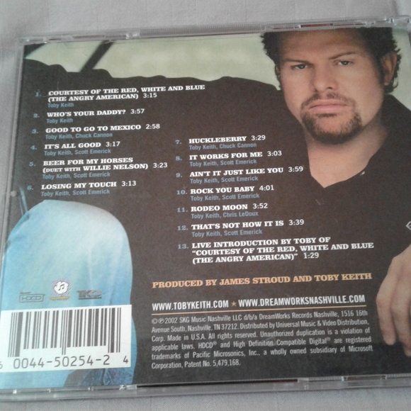 Toby Keith I Love This Bar Light Up Keychain & Unleashed Music CD - Picture 3 of 3